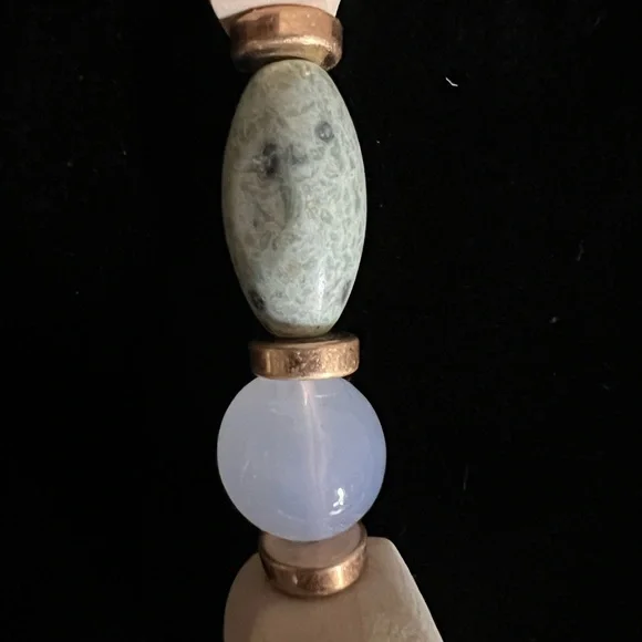 Gold and Cream Beaded Necklace with Distinctive Pendant - Picture 5 of 13